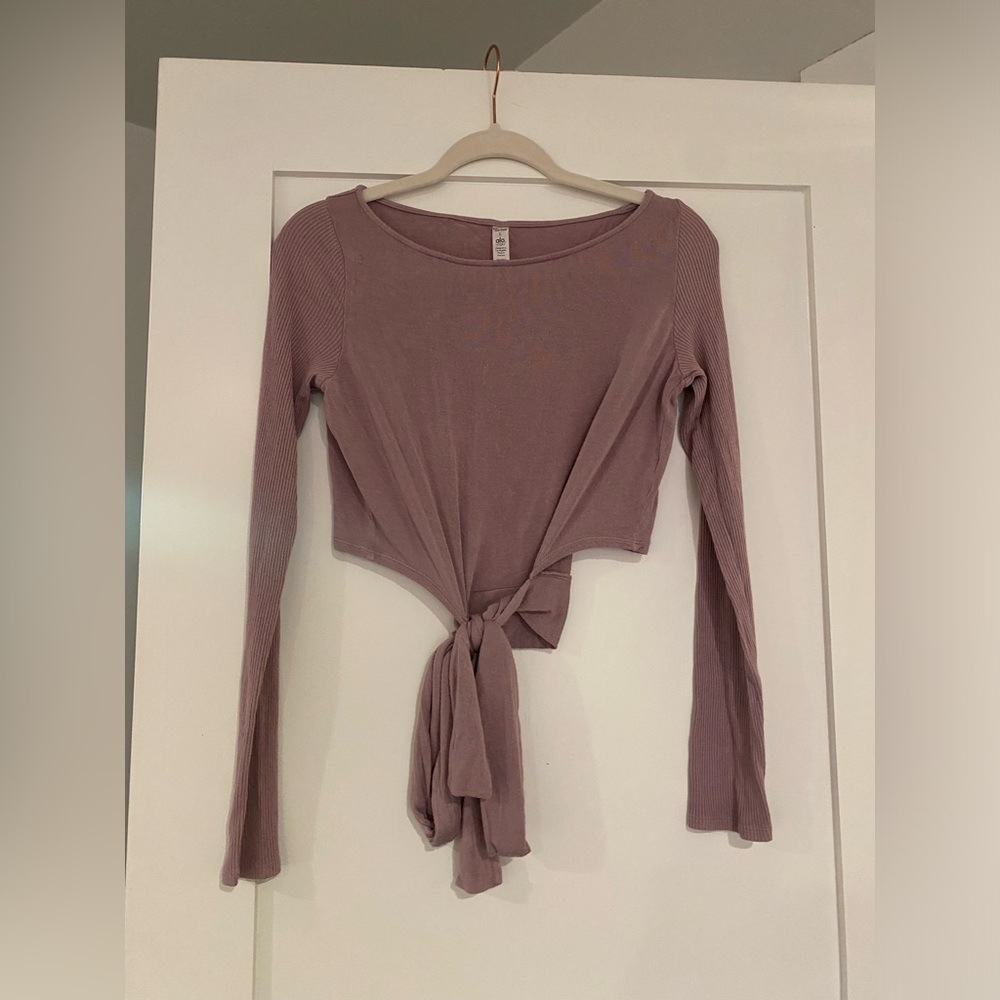 Alo yoga strapped top